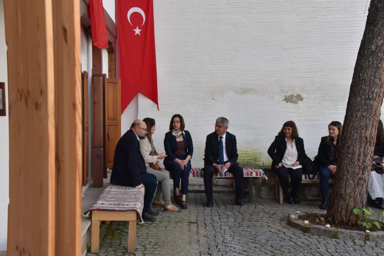 MSKÜ BİO’da “Akrom” Sergisi Sanatla Düşündürmeye Açıldı 5